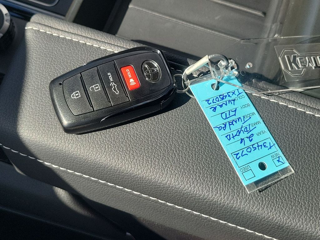 2026 Toyota Tundra Limited Image 38 of 49