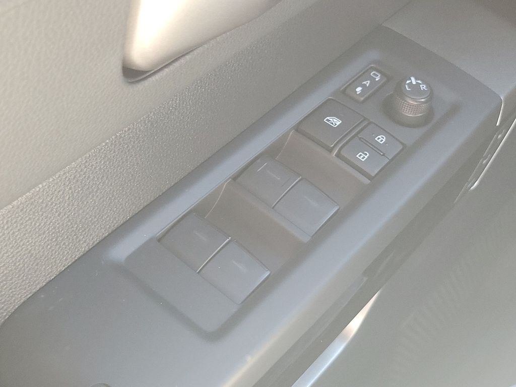 2026 Toyota Tundra Limited Image 37 of 49