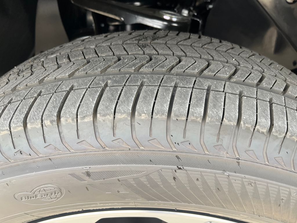 2026 Toyota Tundra 4WD Limited Hybrid Image 11 of 28