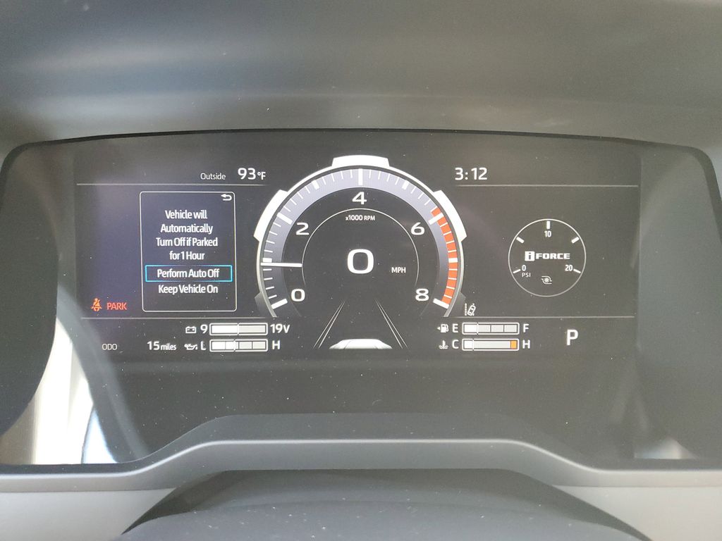 2026 Toyota Tundra Limited Image 18 of 32