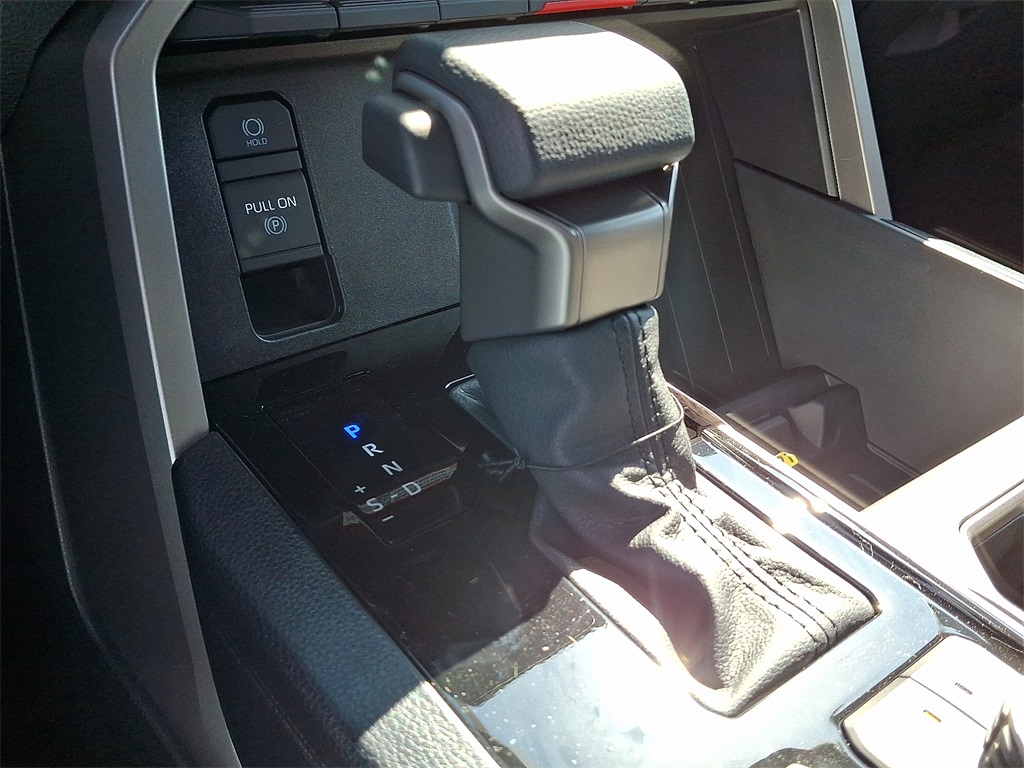 2026 Toyota Tundra SR5 Image 16 of 17