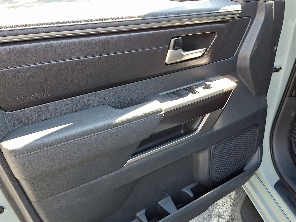 2026 Toyota Tundra SR5 Image 11 of 17