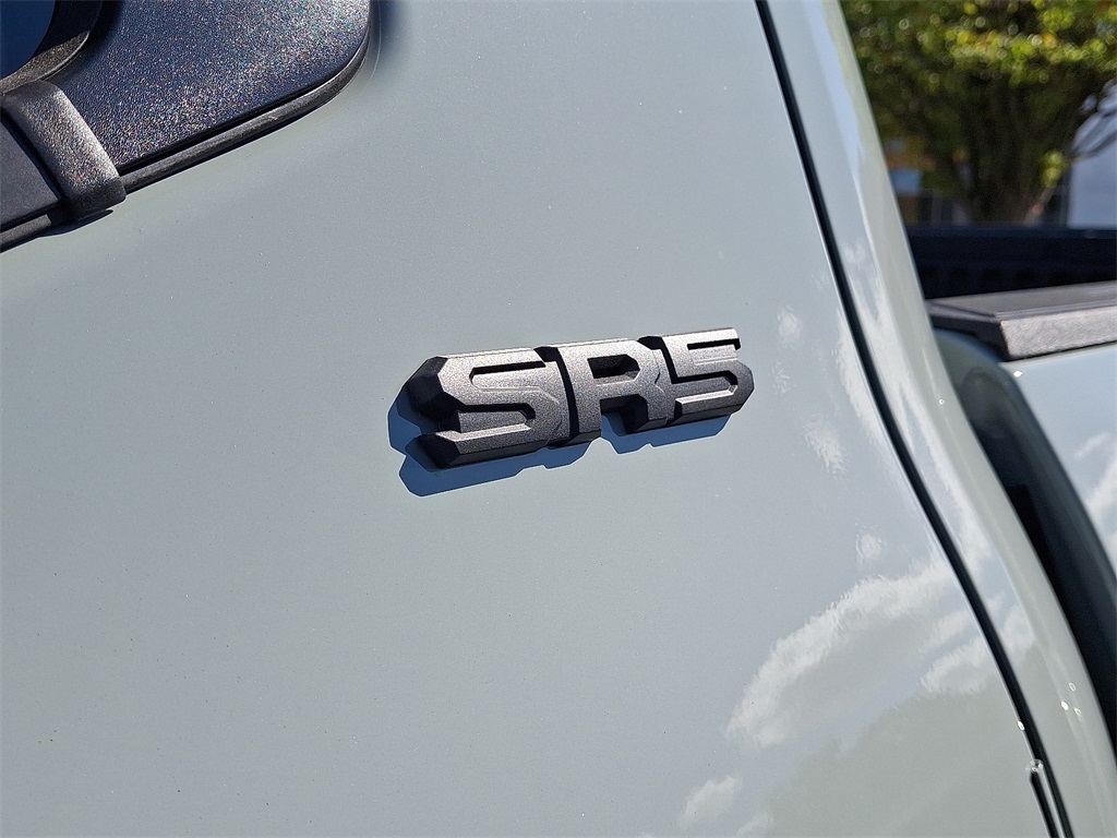 2026 Toyota Tundra SR5 Image 14 of 17