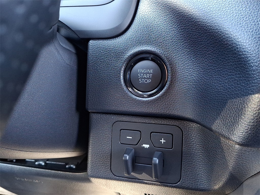 2026 Toyota Tundra SR5 Image 13 of 17