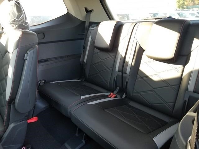 2026 Volkswagen Atlas 2.0T Peak Edition Image 6 of 15