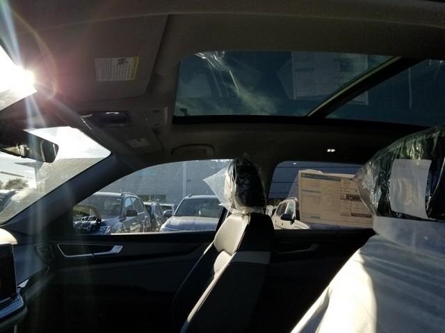 2026 Volkswagen Atlas 2.0T Peak Edition Image 11 of 15