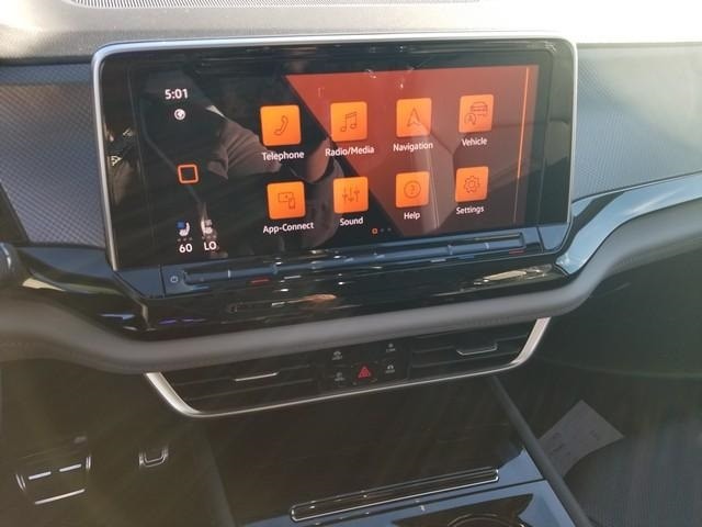 2026 Volkswagen Atlas 2.0T Peak Edition Image 14 of 15