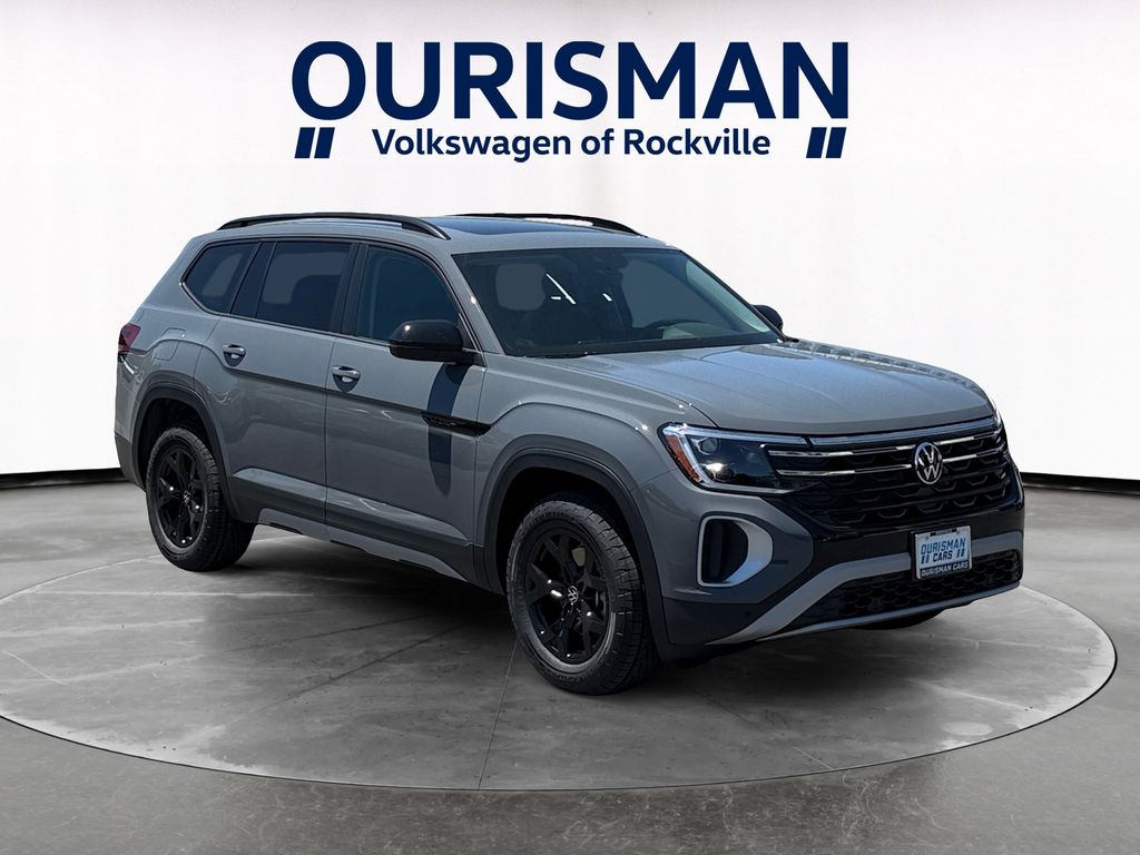 2026 Volkswagen Atlas 2.0T Peak Edition Image 3 of 30