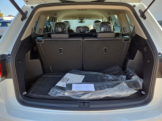 2026 Volkswagen Atlas 2.0T SE Image 4 of 10