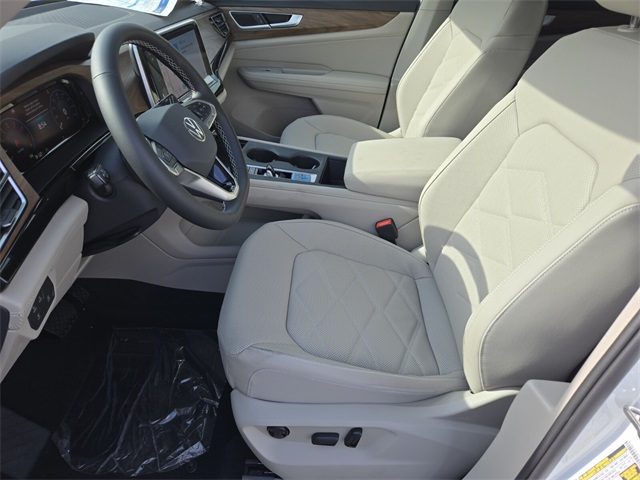 2026 Volkswagen Atlas 2.0T SE Image 7 of 14