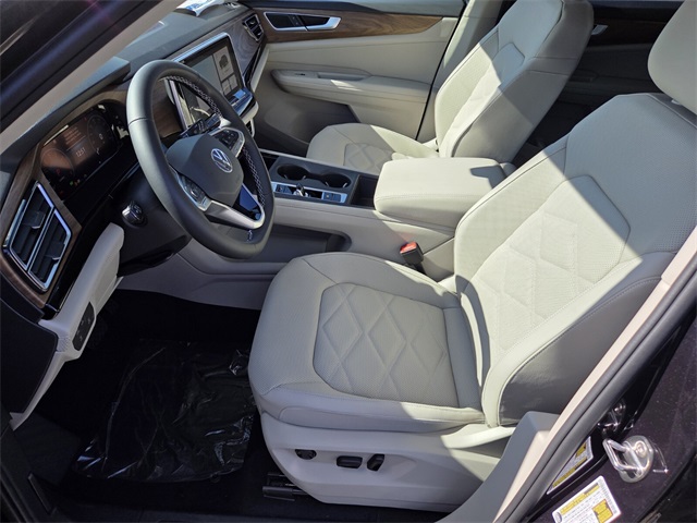 2026 Volkswagen Atlas 2.0T SE Image 7 of 13
