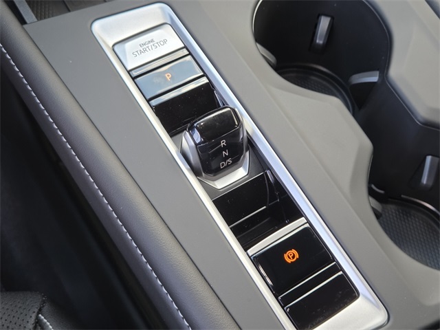 2026 Volkswagen Atlas 2.0T SE Image 12 of 13