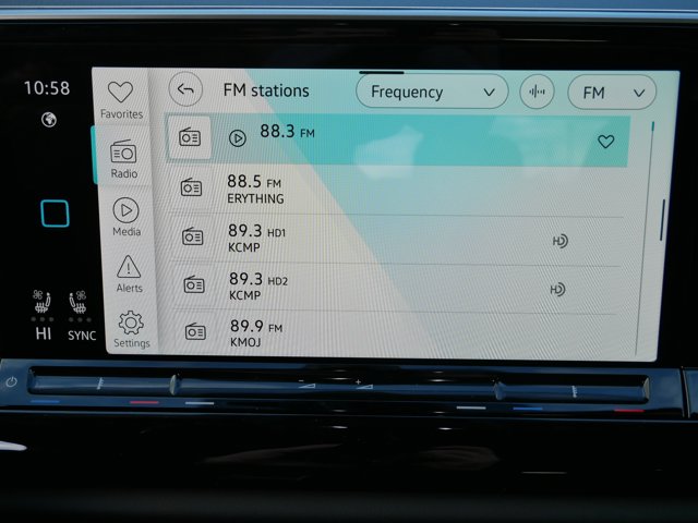 2026 Volkswagen Atlas 2.0T SE Image 9 of 12