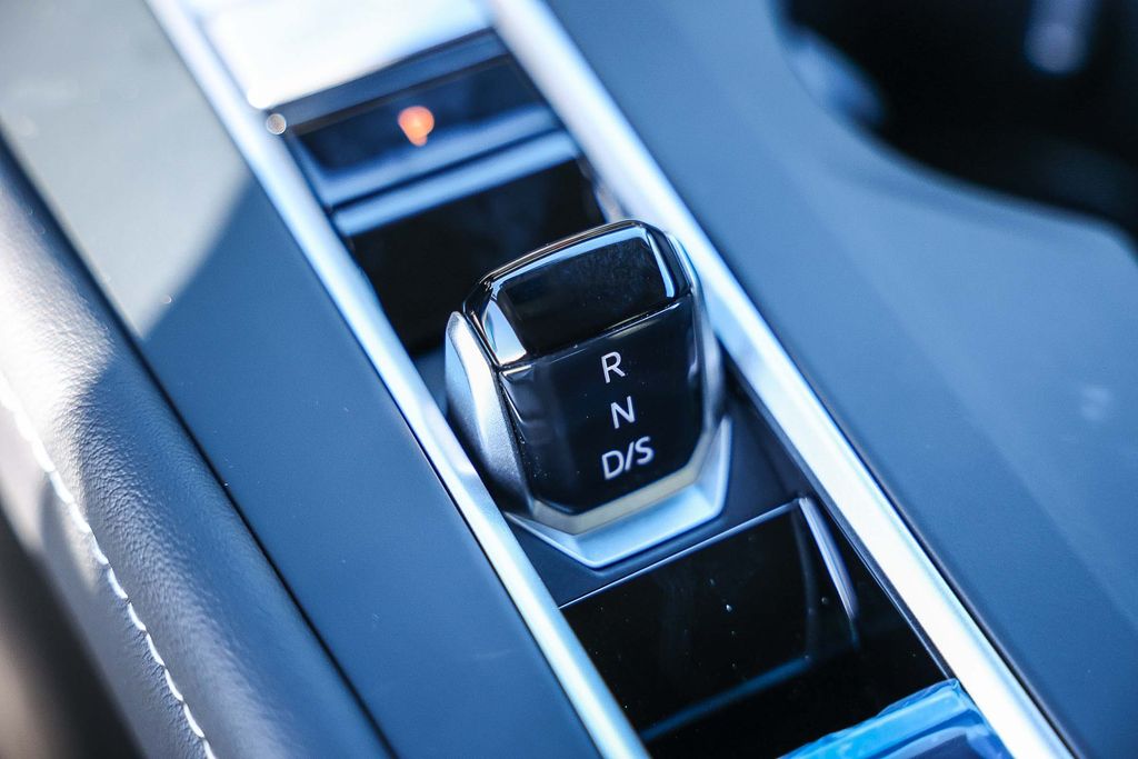 2026 Volkswagen Atlas 2.0T SE Image 26 of 33