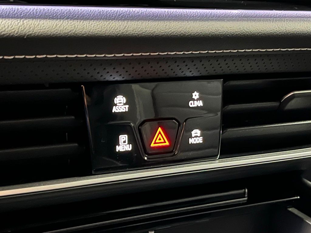 2026 Volkswagen Atlas 2.0T SEL Image 26 of 40