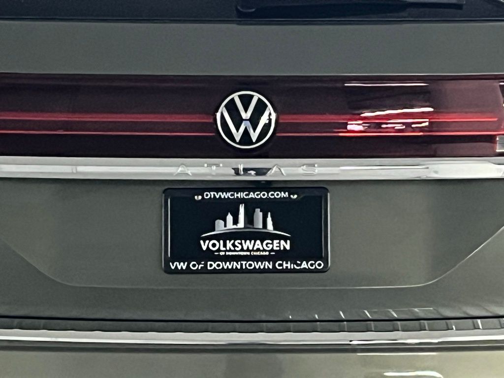 2026 Volkswagen Atlas 2.0T SEL Image 37 of 40