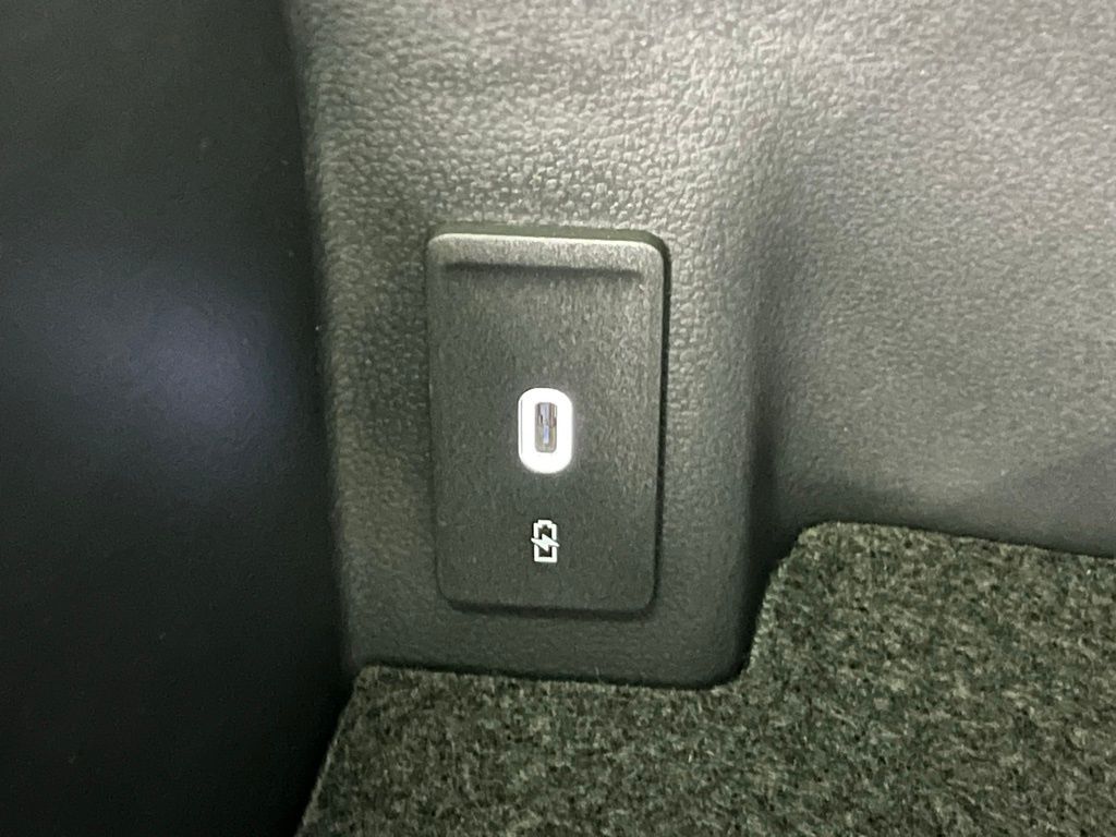 2026 Volkswagen Atlas 2.0T SEL Image 30 of 40