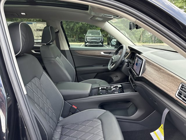 2026 Volkswagen Atlas 2.0T SEL Premium R-Line Image 15 of 37