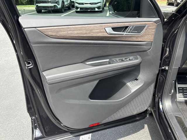 2026 Volkswagen Atlas 2.0T SEL Premium R-Line Image 29 of 37