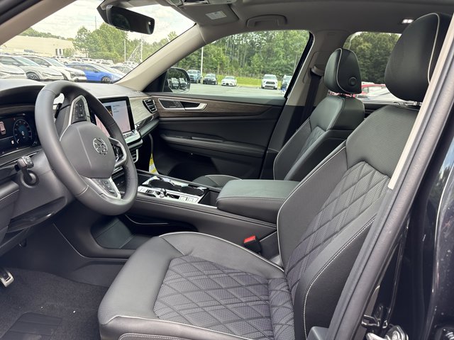 2026 Volkswagen Atlas 2.0T SEL Premium R-Line Image 16 of 37