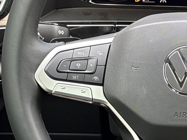 2026 Volkswagen Atlas 2.0T SEL Premium R-Line Image 35 of 37