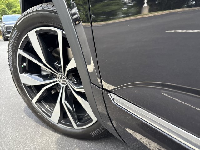 2026 Volkswagen Atlas 2.0T SEL Premium R-Line Image 12 of 37