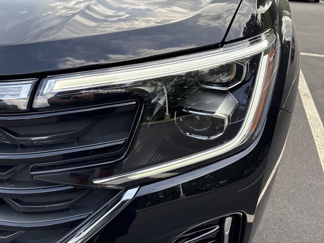 2026 Volkswagen Atlas 2.0T SEL Premium R-Line Image 30 of 37