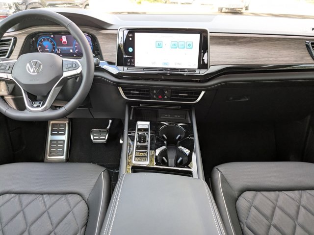 2026 Volkswagen Atlas 2.0T SEL Premium R-Line Image 10 of 19
