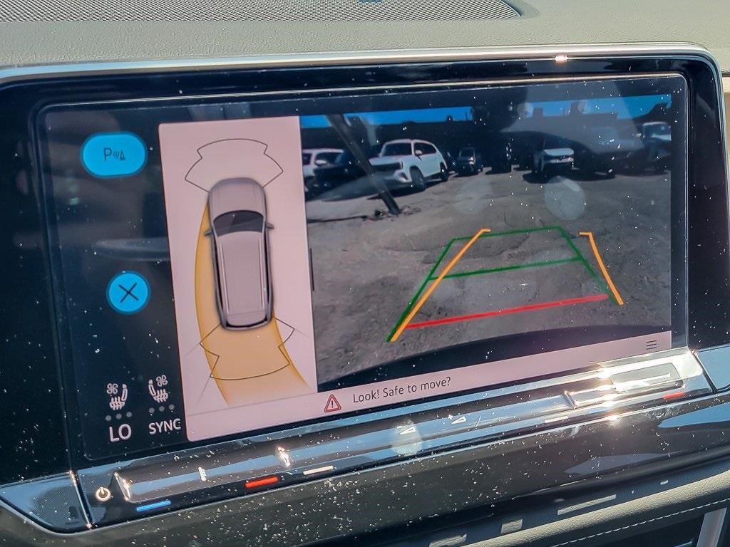 2026 Volkswagen Atlas 2.0T SE Technology Image 18 of 28