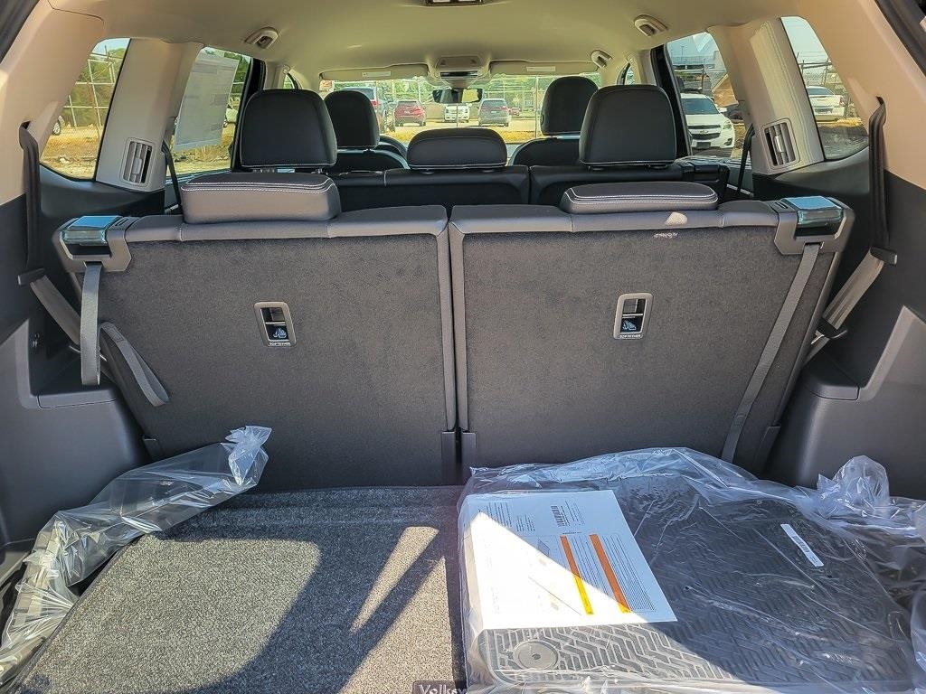 2026 Volkswagen Atlas 2.0T SE Technology Image 11 of 28