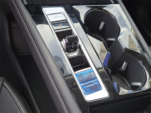 2026 Volkswagen Atlas 2.0T SE Technology Image 12 of 13