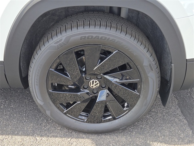 2026 Volkswagen Atlas 2.0T SE Technology Image 5 of 13