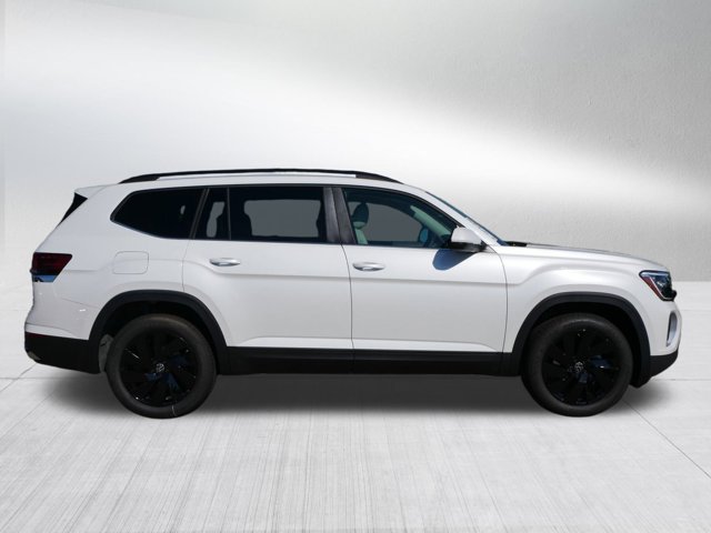 2026 Volkswagen Atlas 2.0T SE Technology Image 2 of 13