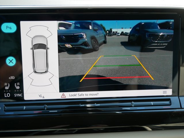 2026 Volkswagen Atlas 2.0T SE Technology Image 9 of 13