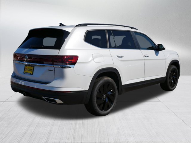2026 Volkswagen Atlas 2.0T SE Technology Image 3 of 13
