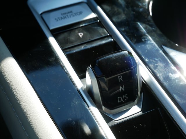 2026 Volkswagen Atlas 2.0T SE Technology Image 10 of 13