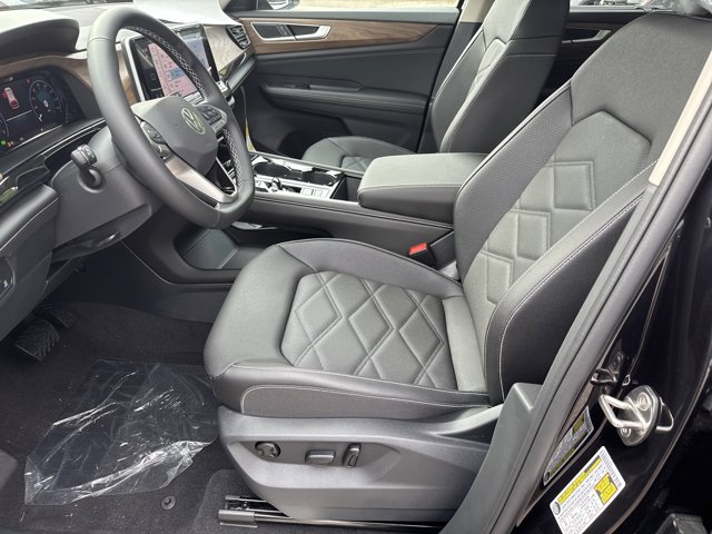 2026 Volkswagen Atlas 2.0T SE Technology Image 6 of 10