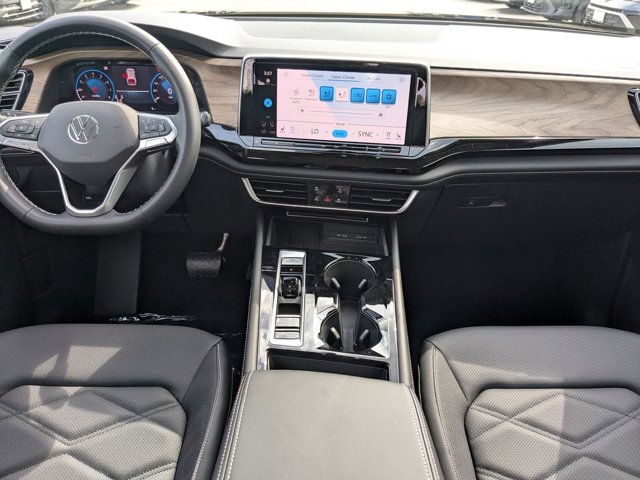 2026 Volkswagen Atlas 2.0T SE Technology Image 10 of 19