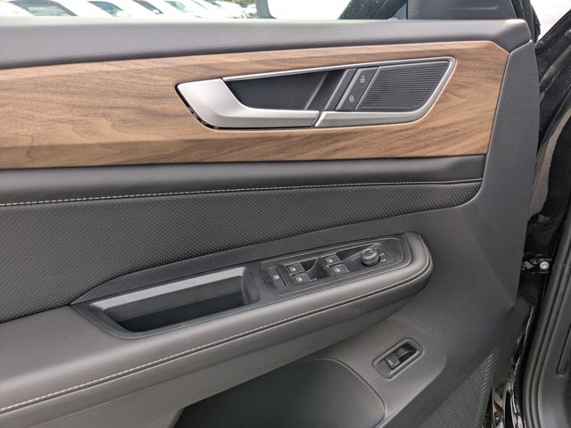 2026 Volkswagen Atlas 2.0T SE Technology Image 18 of 19