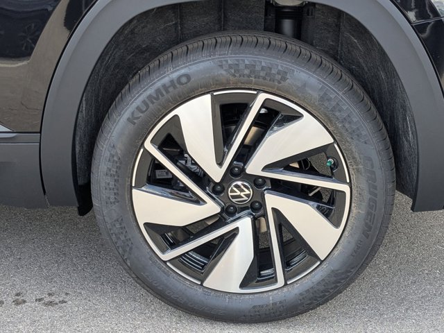 2026 Volkswagen Atlas 2.0T SE Technology Image 5 of 19