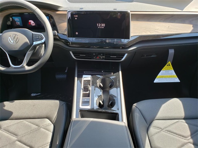 2026 Volkswagen Atlas 2.0T SE Technology Image 10 of 12