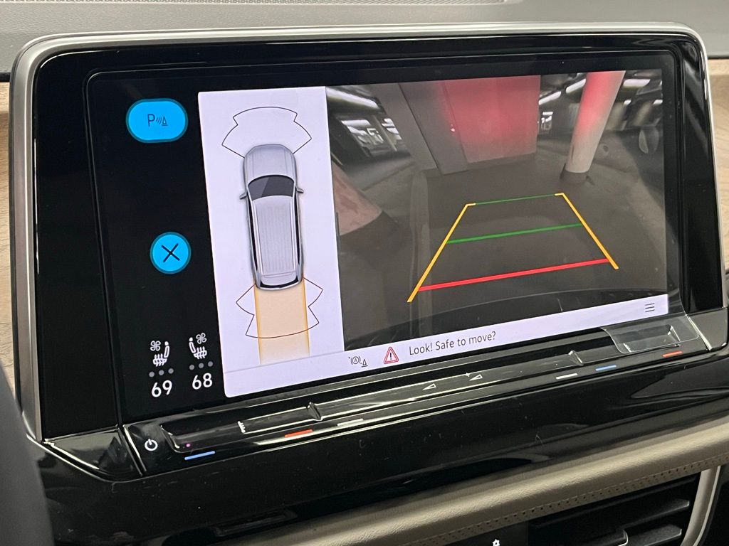 2026 Volkswagen Atlas 2.0T SE Technology Image 22 of 40