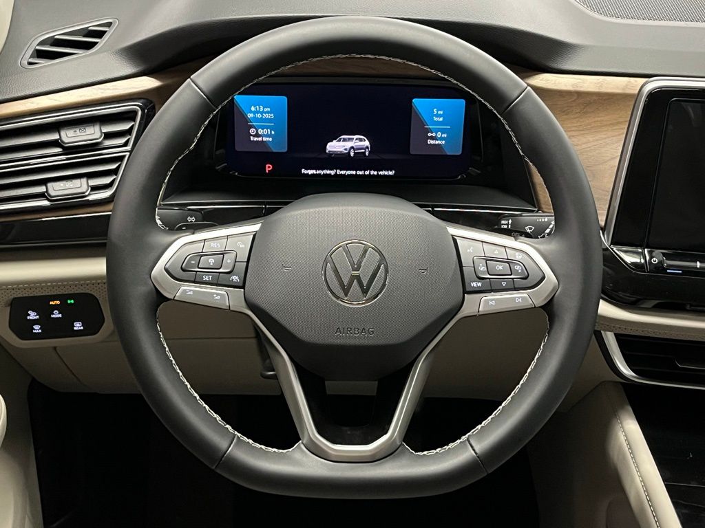 2026 Volkswagen Atlas 2.0T SE Technology Image 37 of 40
