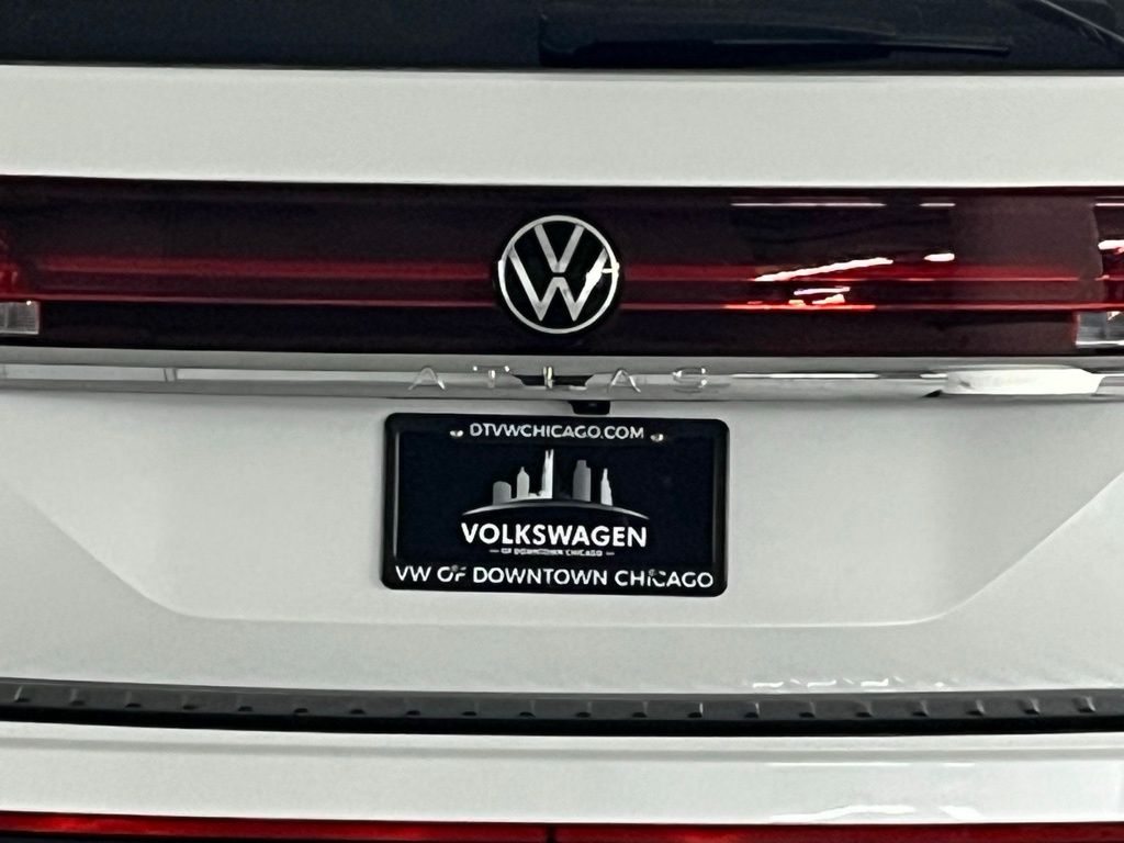 2026 Volkswagen Atlas 2.0T SE Technology Image 20 of 40
