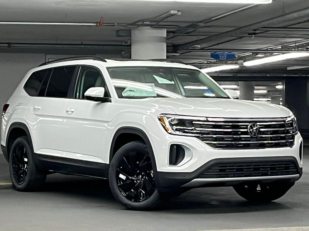 2026 Volkswagen Atlas 2.0T SE Technology Image 4 of 40
