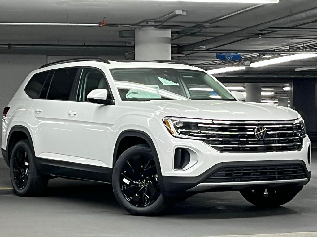 2026 Volkswagen Atlas 2.0T SE Technology Image 5 of 40