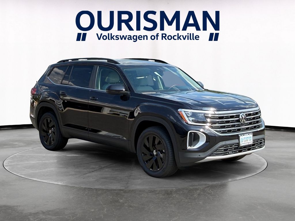 2026 Volkswagen Atlas 2.0T SE Technology Image 3 of 29