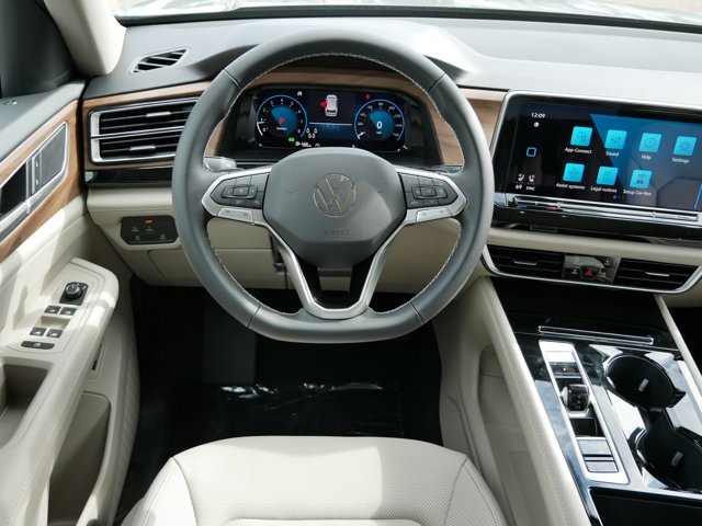 2026 Volkswagen Atlas 2.0T SE Technology Image 7 of 12