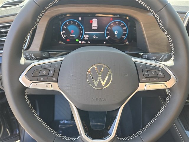 2026 Volkswagen Atlas 2.0T SE Technology Image 8 of 13