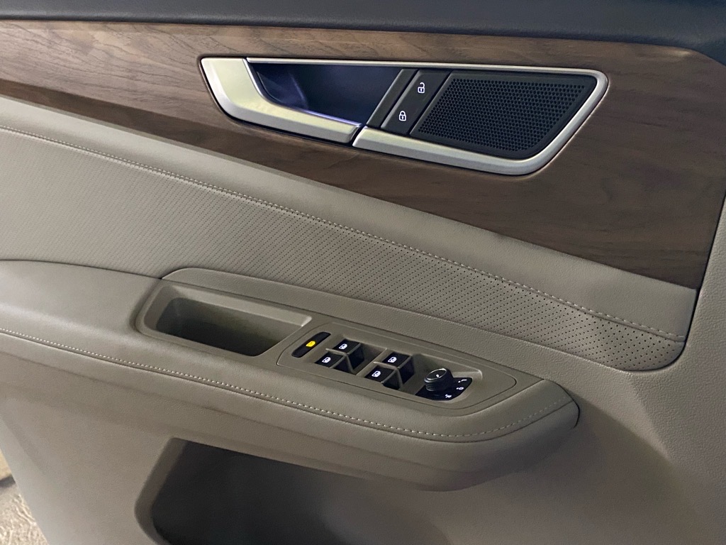 2026 Volkswagen Atlas 2.0T SE Image 11 of 12